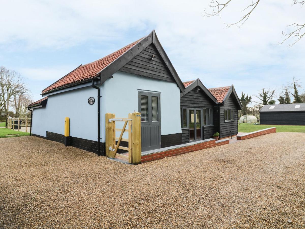 Whitehands Farm Barn Old Buckenham Exterior photo